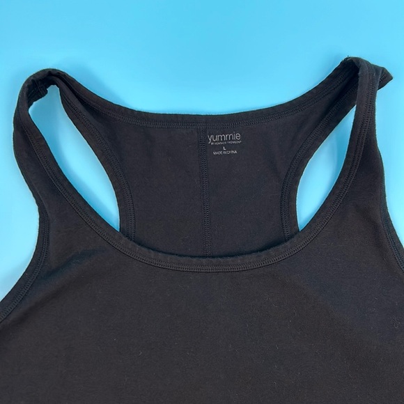 Yummie By Heather Thompson stretchy yoga Top - Picture 2 of 6